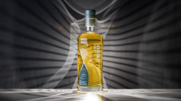 220922 - Cu Bocan - 12YO - Bottle Caustics Hero.png